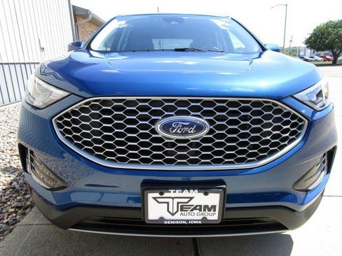 Used 2024 Ford Edge SEL w/ Convenience Package AWD/4WD image 2