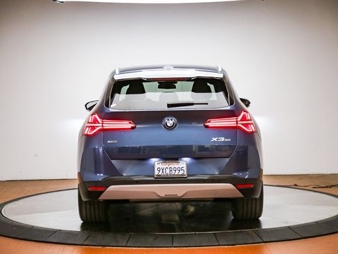 Used 2026 BMW X3 xDrive30i w/ Premium Package AWD/4WD image 3
