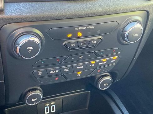 Used 2019 Ford Ranger Lariat w/ Black Appearance Package AWD/4WD image 27