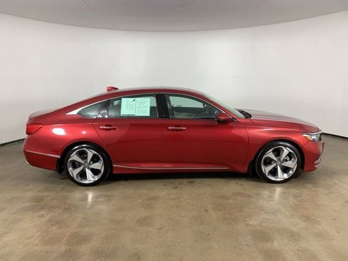 Used 2020 Honda Accord Touring image 7