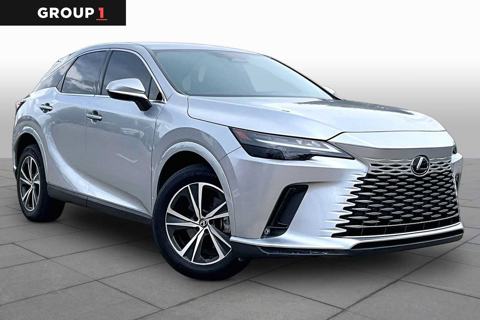 Used 2024 Lexus RX 350 FWD w/ Technology Package image 3