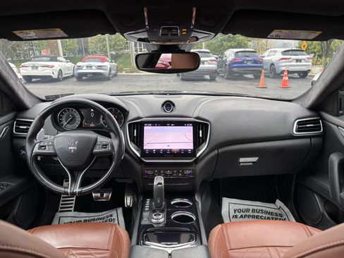 Used 2022 Maserati Ghibli Modena Q4 AWD/4WD image 20