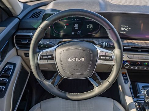 Used 2023 Kia Telluride EX w/ EX Captain's Chair Package image 26