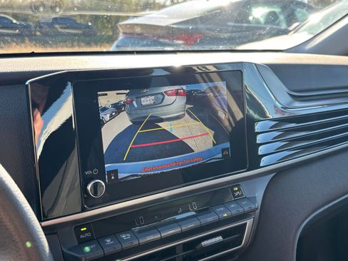 Used 2025 Toyota Camry LE image 14