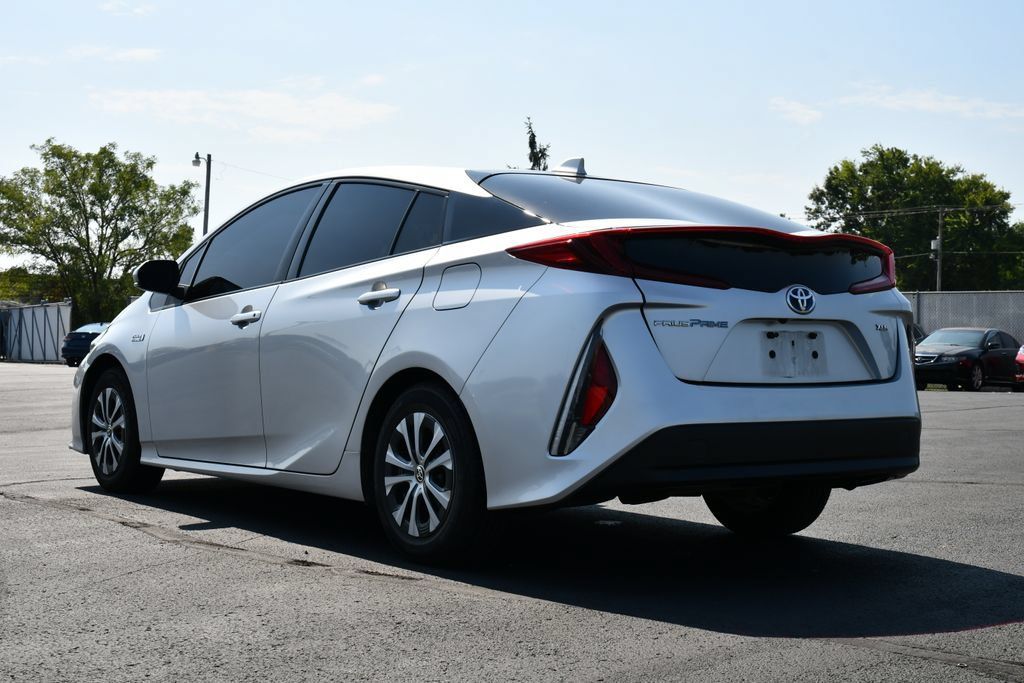 Used 2021 Toyota Prius Prime XLE FWD image 5