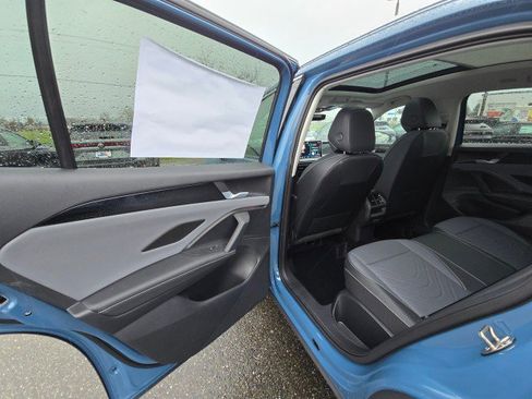 New 2026 Volkswagen Tiguan SE AWD/4WD image 18