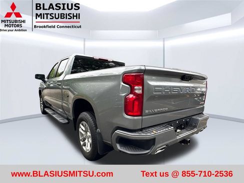 Used 2026 Chevrolet Silverado 1500 RST w/ Z71 Off-Road Package AWD/4WD image 12