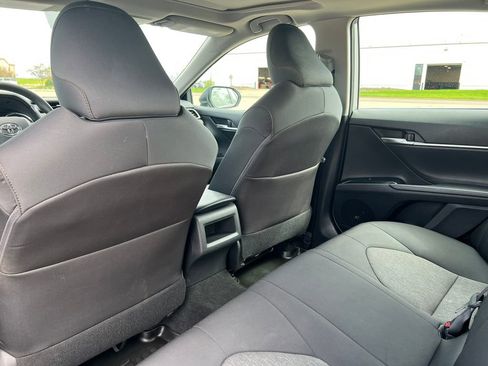 Used 2019 Toyota Camry LE w/ Convenience Package image 28