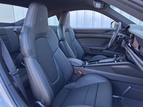 Used 2024 Porsche 911 Carrera T image 36