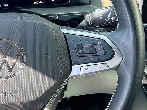Used 2024 Volkswagen Atlas SE FWD image 18