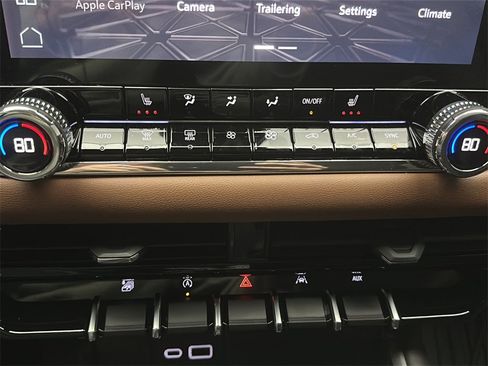 Used 2026 GMC Canyon AT4 image 17