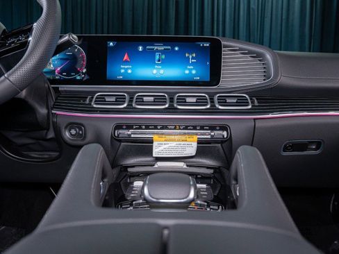 New 2026 Mercedes-Benz GLS 450 4MATIC image 20