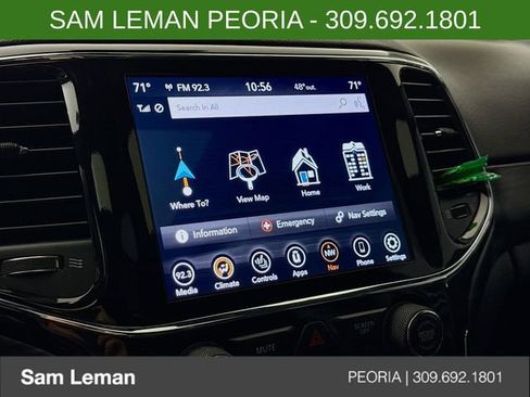 Used 2022 Jeep Grand Cherokee Laredo X image 13