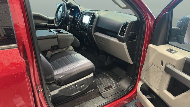 Used 2016 Ford F150 XLT w/ Equipment Group 302A Luxury AWD/4WD image 18