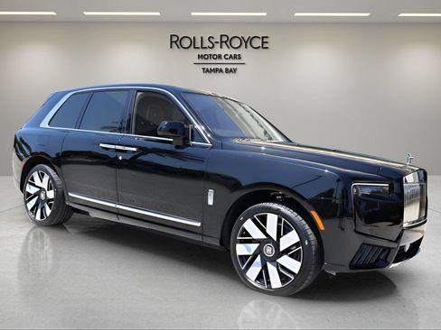 New 2026 Rolls-Royce Cullinan AWD/4WD image 10