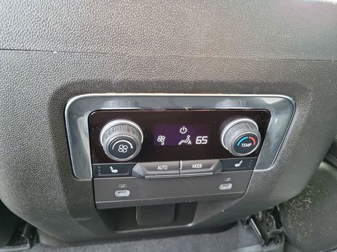 Used 2024 Chevrolet Suburban RST w/ Sport Performance Package image 21