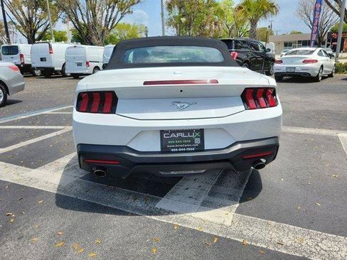 Used 2024 Ford Mustang Convertible RWD image 5
