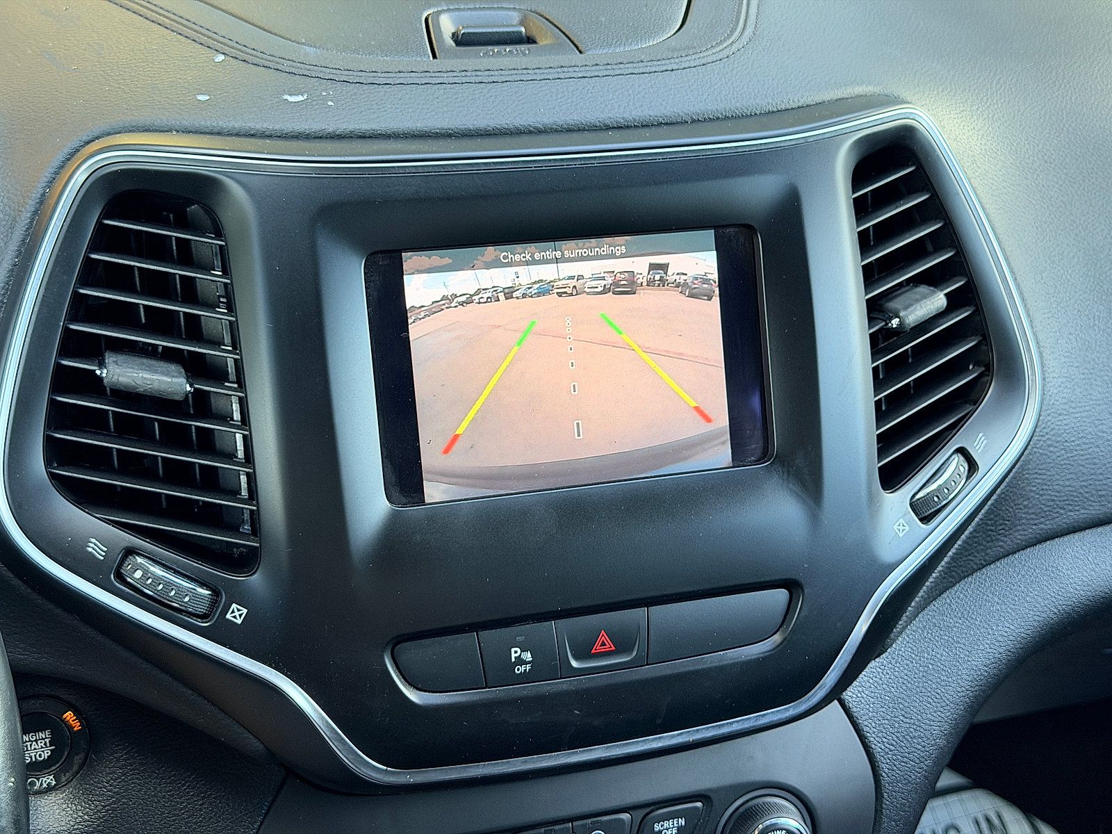 Used 2020 Jeep Cherokee Latitude Plus AWD/4WD image 31