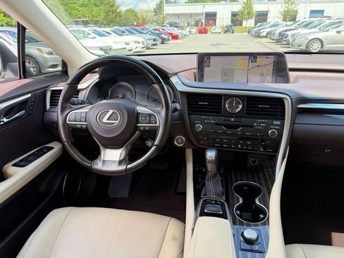 Used 2018 Lexus RX 350L Luxury w/ Accessory Package FWD image 17