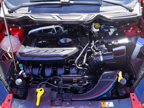 Used 2021 Ford EcoSport Titanium image 11