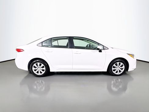 Used 2024 Toyota Corolla LE image 11