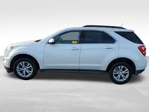 Used 2017 Chevrolet Equinox LT w/ Convenience Package image 5