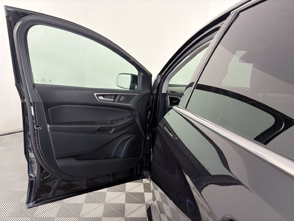 Certified 2024 Ford Edge SEL AWD/4WD image 10