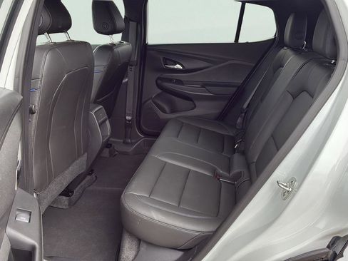 Used 2025 Buick Envista Sport Touring w/ Convenience I Package FWD image 22