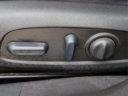 Used 2023 Chevrolet Malibu LT image 13