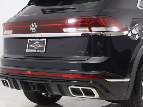 Used 2025 Volkswagen Atlas Cross Sport SEL Premium R-Line AWD/4WD image 43