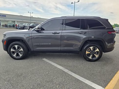 Used 2023 Jeep Grand Cherokee 4WD 4xe image 30