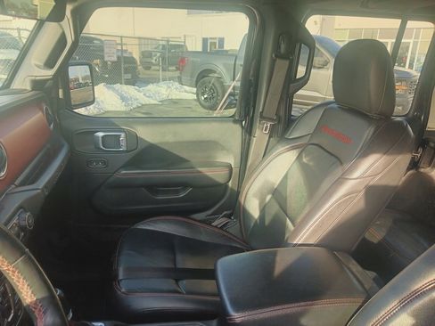 Used 2018 Jeep Wrangler Unlimited Rubicon image 13