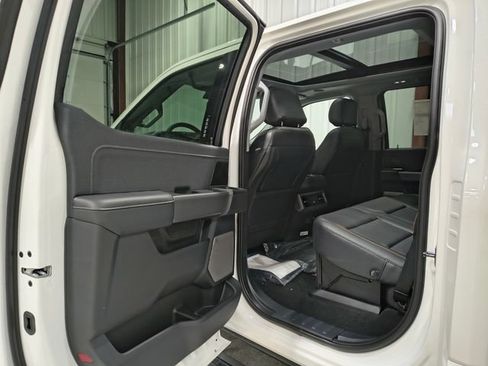 New 2026 Ford F350 Lariat w/ Black Appearance Package AWD/4WD image 27