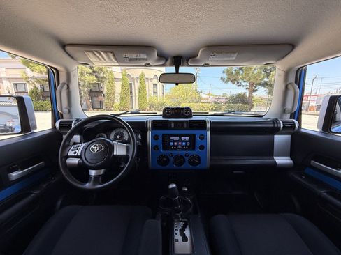 Used 2007 Toyota FJ Cruiser 4WD w/ Upgrade Pkg 1 image 15