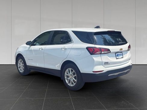 Used 2024 Chevrolet Equinox LT AWD/4WD image 3