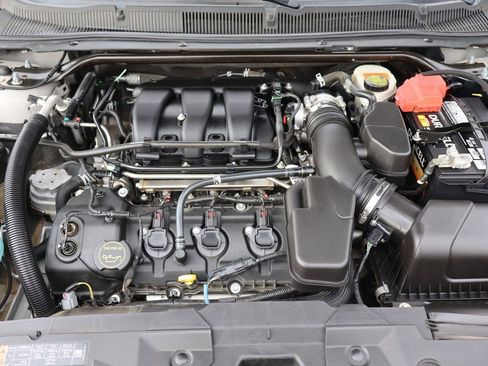 Used 2015 Ford Taurus SEL w/ Equipment Group 201A image 39