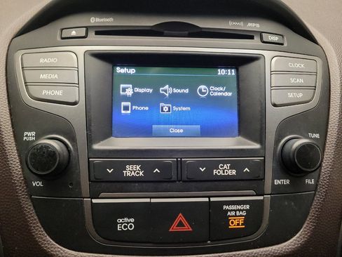 Used 2015 Hyundai Tucson SE AWD/4WD image 25