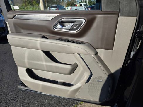 Used 2024 GMC Yukon XL SLT image 22