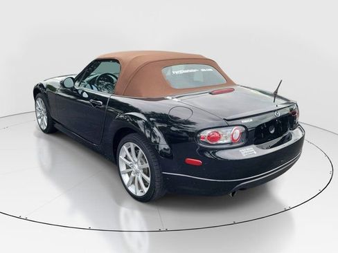 Used 2006 MAZDA MX-5 Miata Grand Touring w/ Appearance Pkg RWD image 30