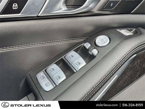 Used 2024 BMW X7 xDrive40i w/ Executive Package image 25