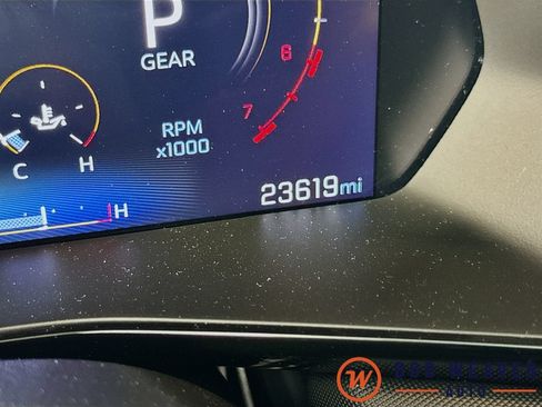 Used 2024 Chevrolet Colorado Z71 w/ Z71 Convenience Package 2 AWD/4WD image 14