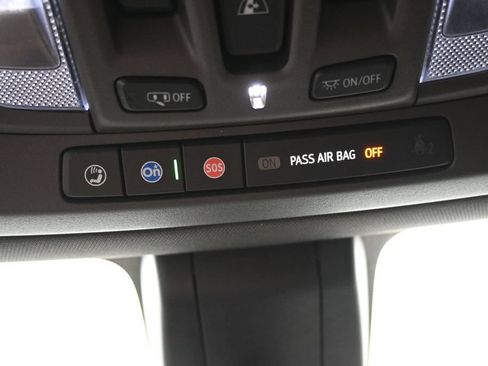 Used 2020 GMC Sierra 1500 Denali w/ Denali Ultimate Package AWD/4WD image 17