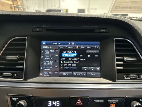 Used 2017 Hyundai Sonata Sport w/ Value Edition Package 02 FWD image 16