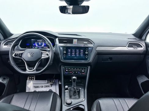 Used 2022 Volkswagen Tiguan SE R-Line image 29