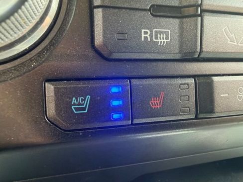 Used 2015 Ford F150 Lariat w/ Equipment Group 501A Mid AWD/4WD image 36