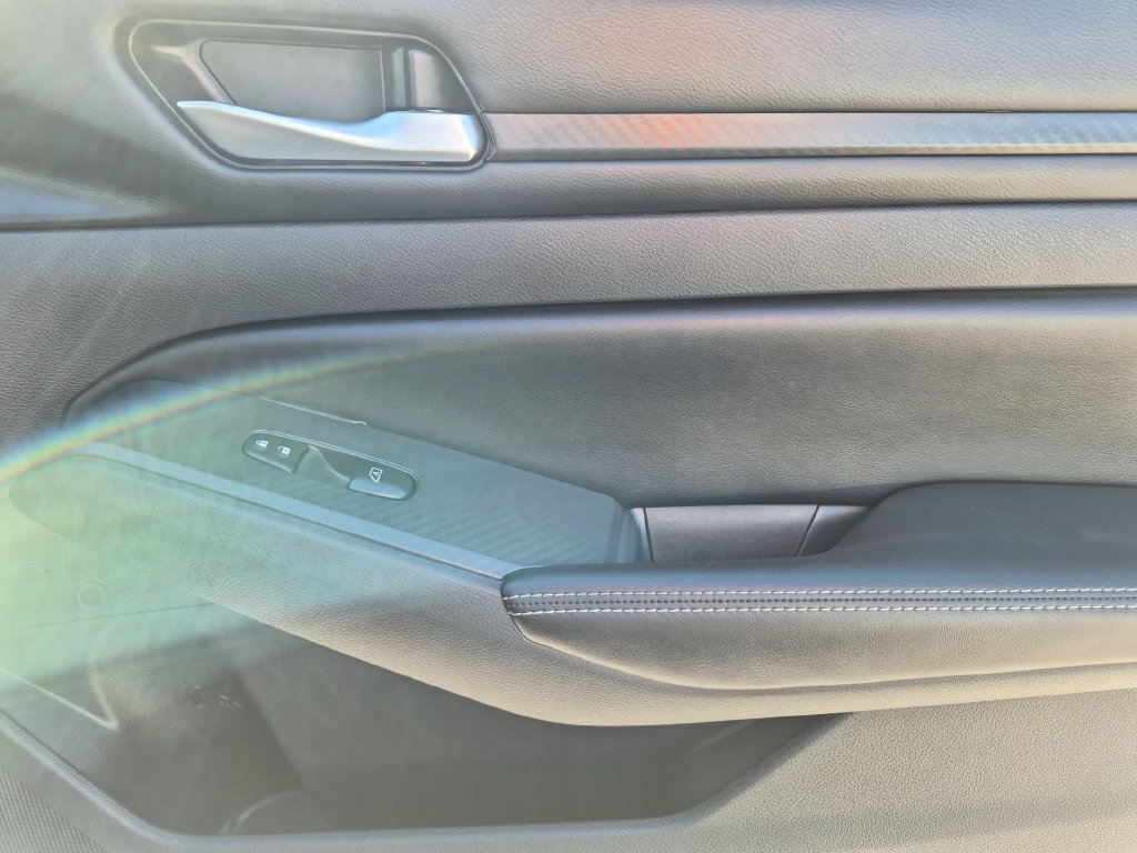 Used 2025 Nissan Altima 2.5 SV FWD image 29