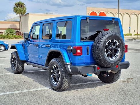 Used 2024 Jeep Wrangler Unlimited Rubicon 4xe AWD/4WD image 5