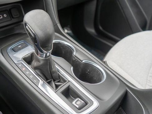 Used 2022 Chevrolet Equinox LS w/ LS Convenience Package image 31