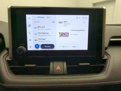 Used 2025 Toyota RAV4 LE image 15