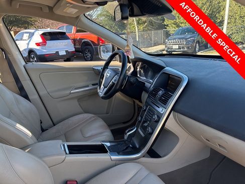 Used 2014 Volvo XC60 T6 image 12